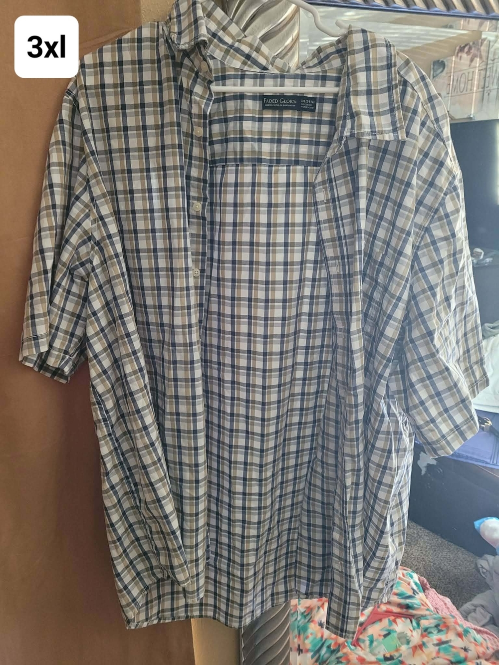 Faded Glory Short-Sleeve Plaid Shirt Jacket in Blue and White